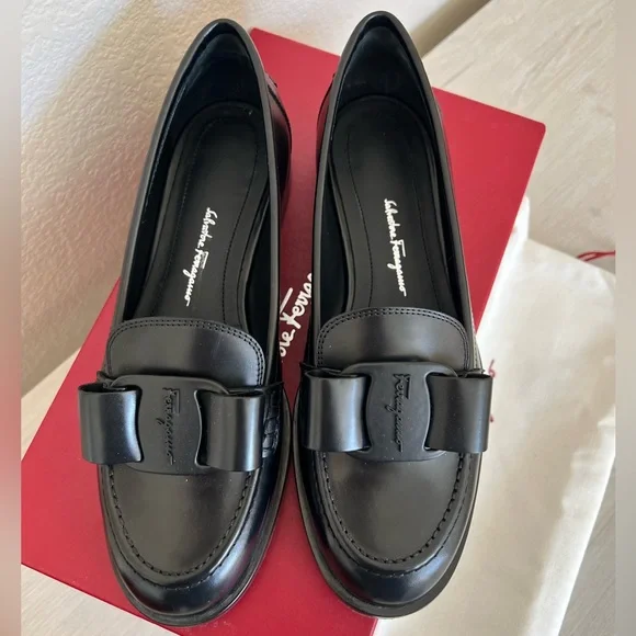 Ferragamo VIVALDO 7 ブラック Ferragamo Vivaldo leather loafers Salvatore Ferragamo